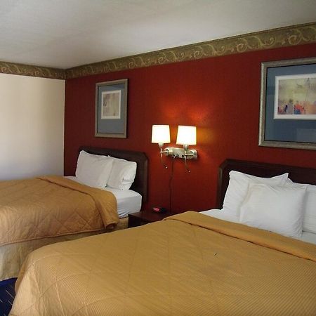 Country Inn Sterling Εξωτερικό φωτογραφία