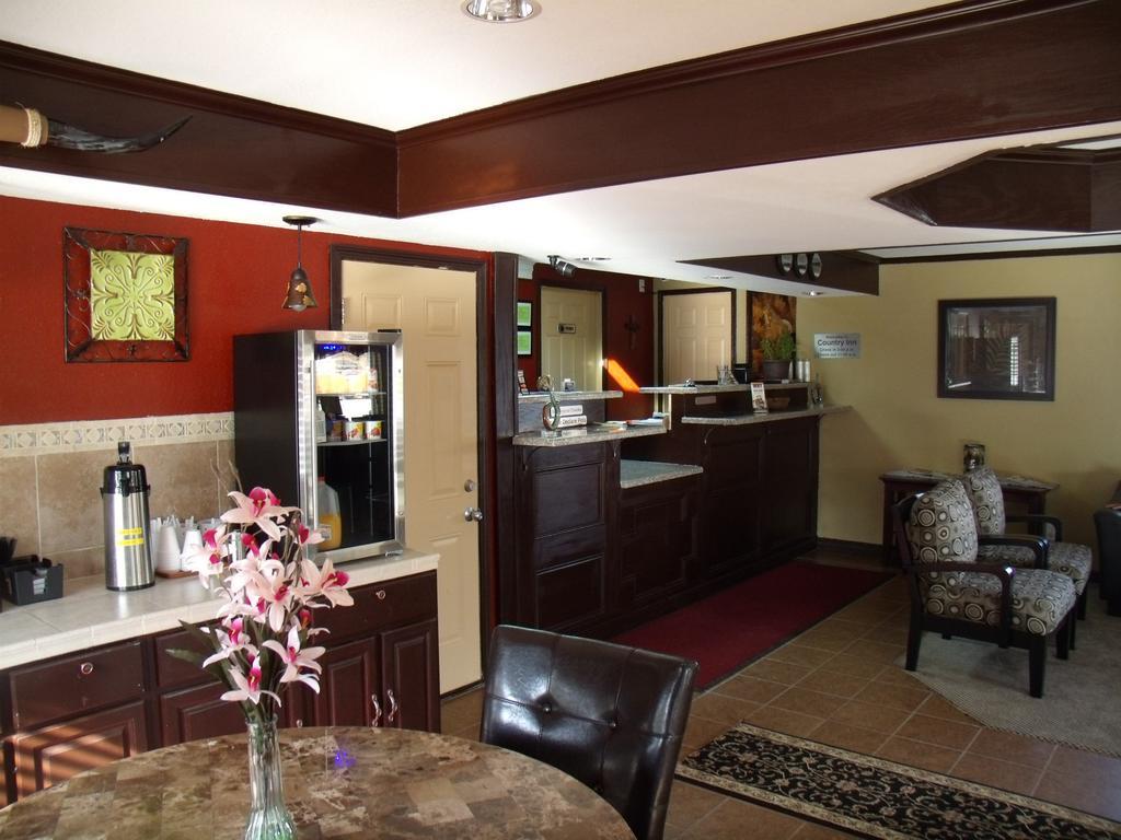 Country Inn Sterling Εξωτερικό φωτογραφία