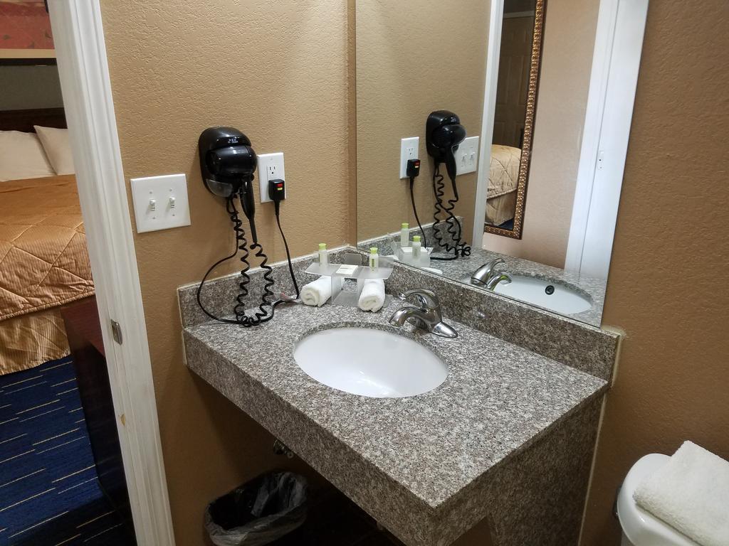 Country Inn Sterling Εξωτερικό φωτογραφία