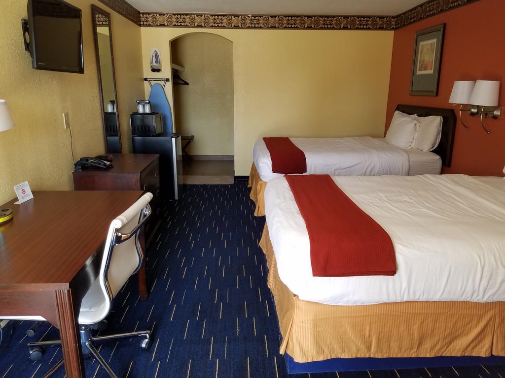 Country Inn Sterling Εξωτερικό φωτογραφία