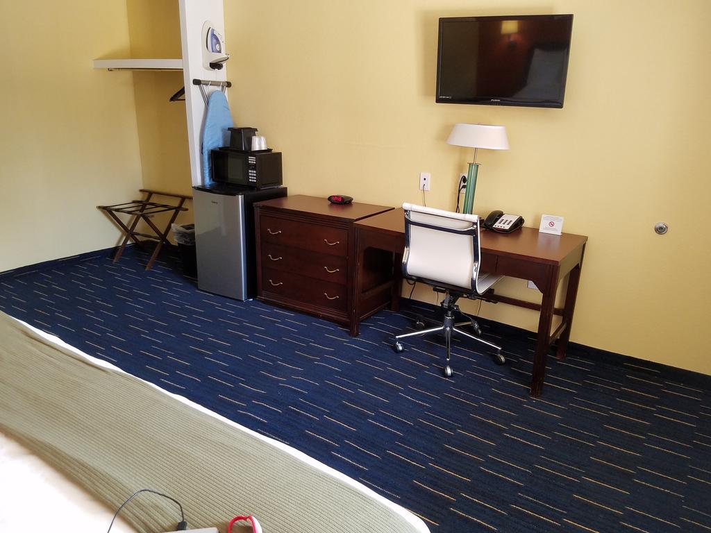 Country Inn Sterling Εξωτερικό φωτογραφία