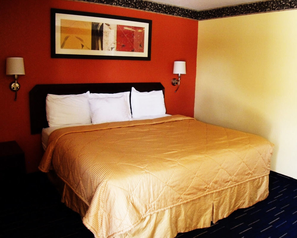 Country Inn Sterling Εξωτερικό φωτογραφία
