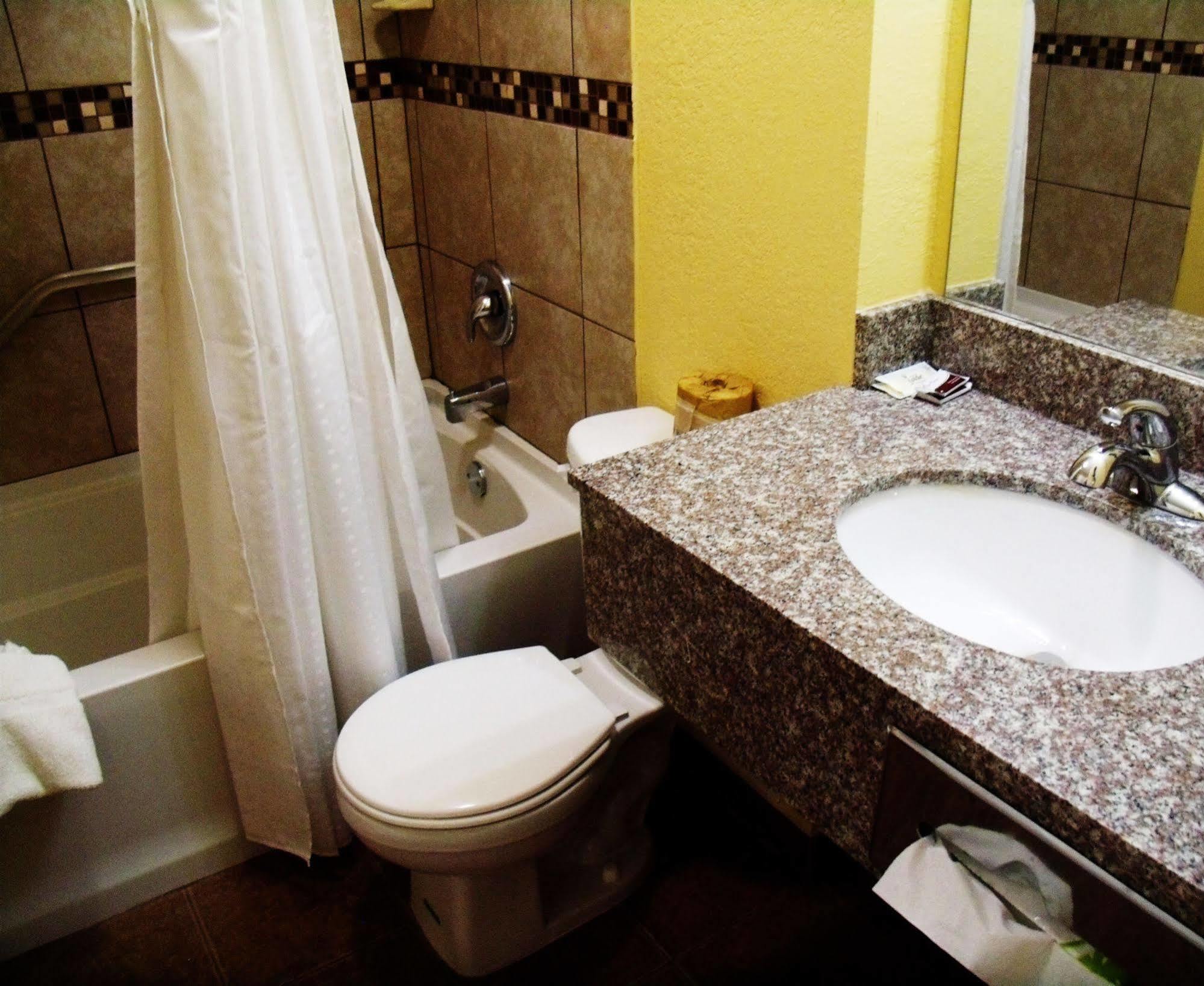 Country Inn Sterling Εξωτερικό φωτογραφία